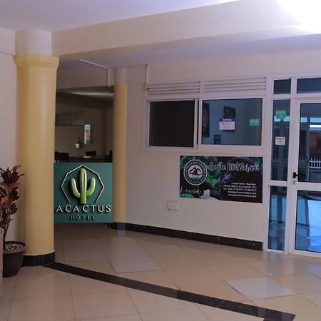 Acactus Hotel Kampala Buitenkant foto