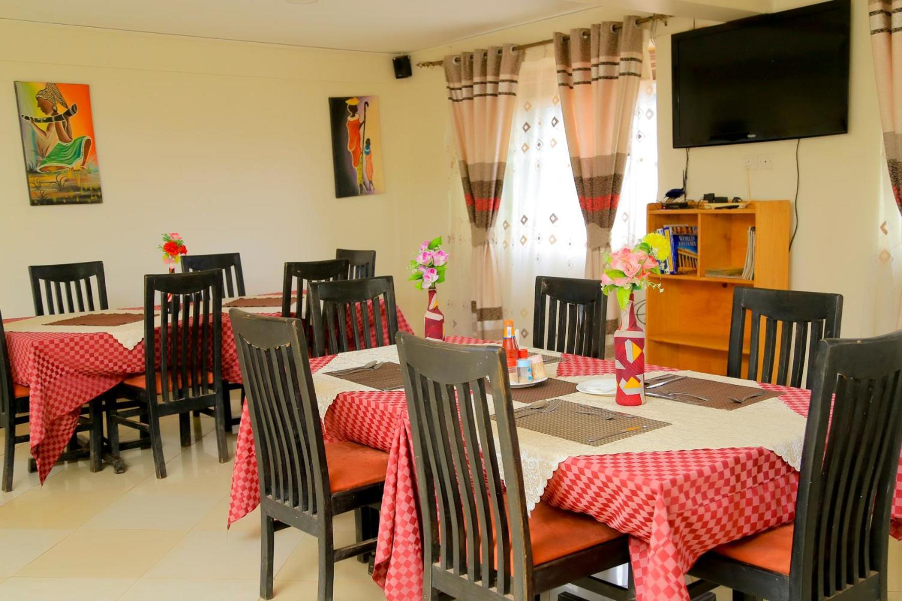 Acactus Hotel Kampala Buitenkant foto
