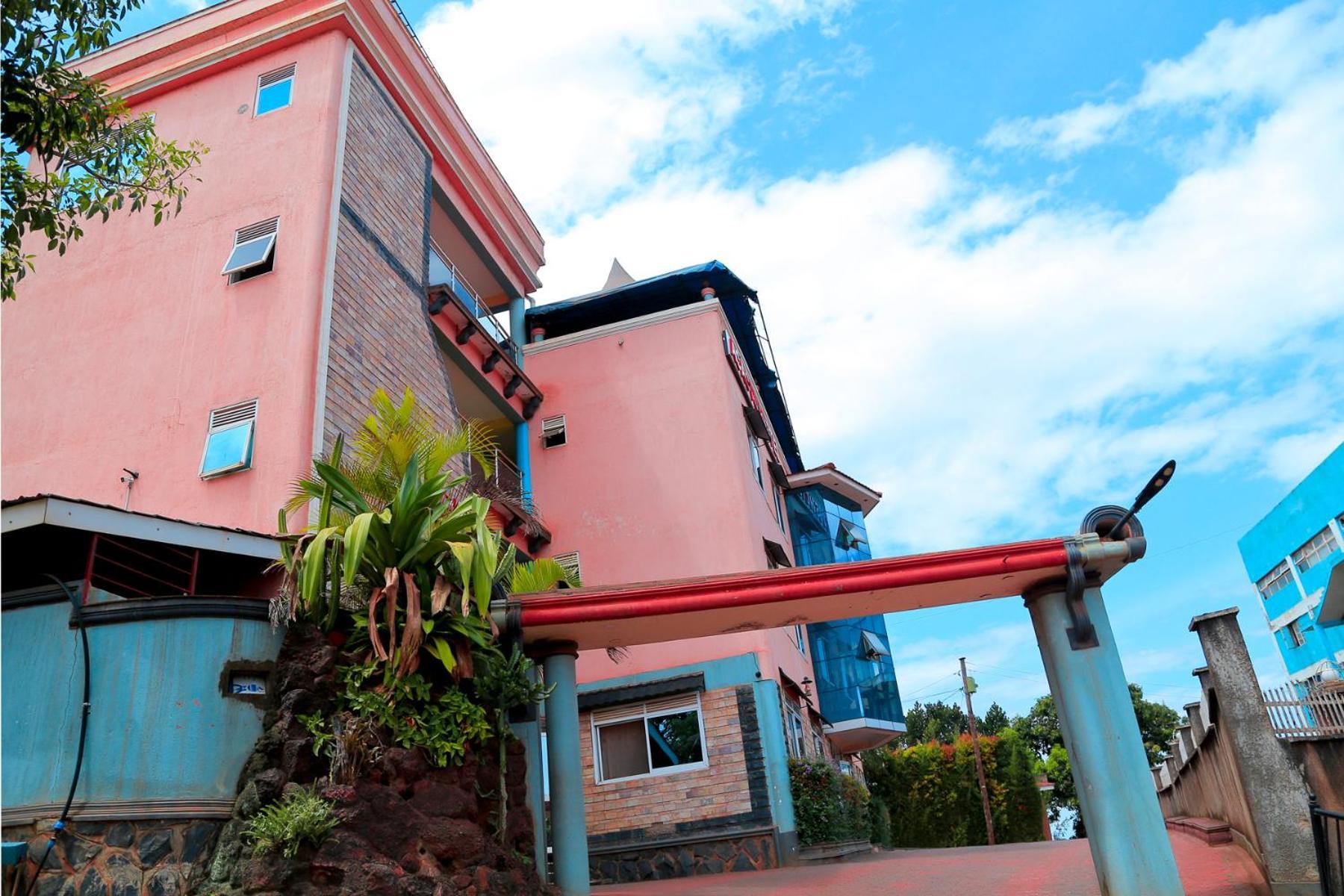 Acactus Hotel Kampala Buitenkant foto