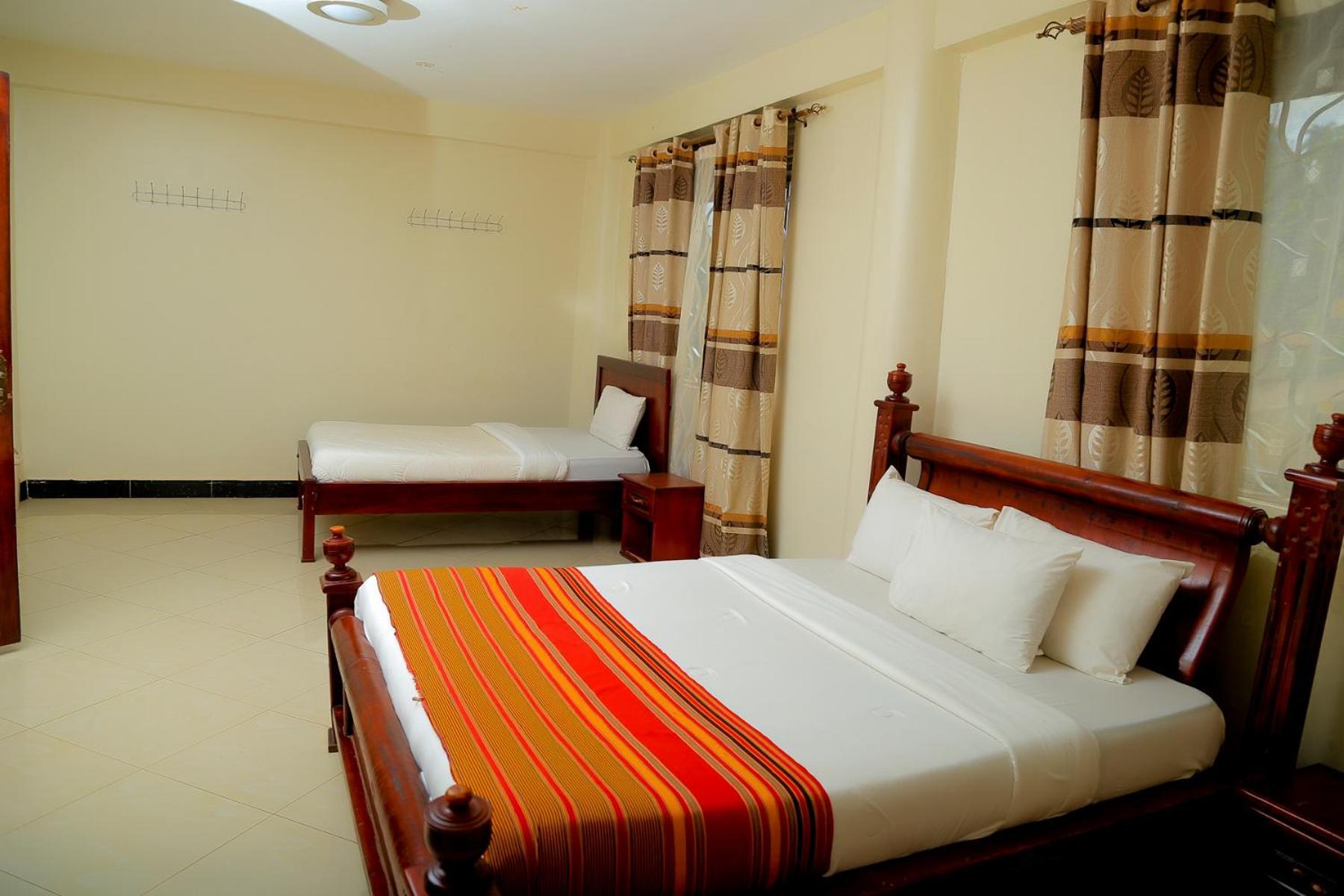 Acactus Hotel Kampala Buitenkant foto