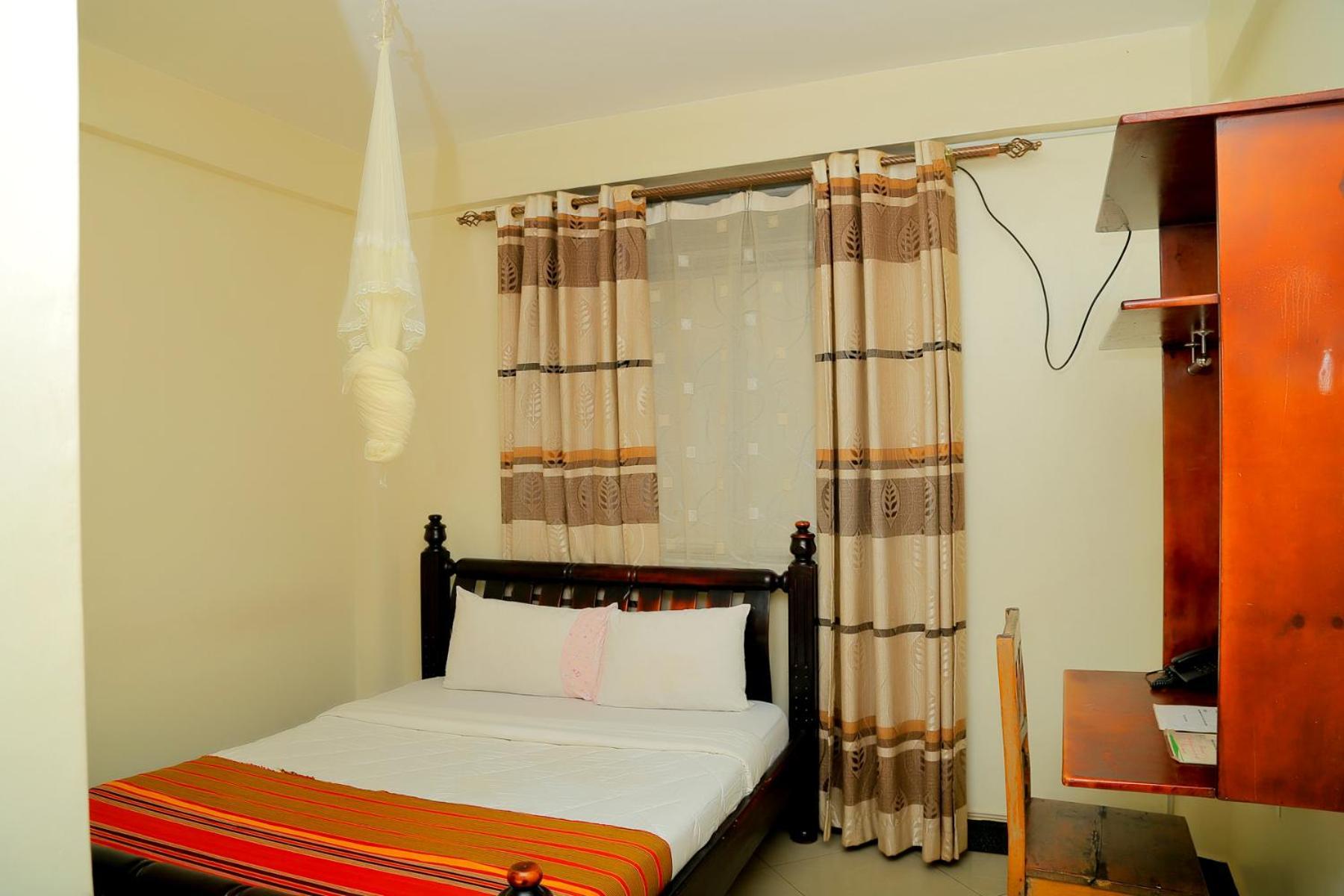 Acactus Hotel Kampala Buitenkant foto