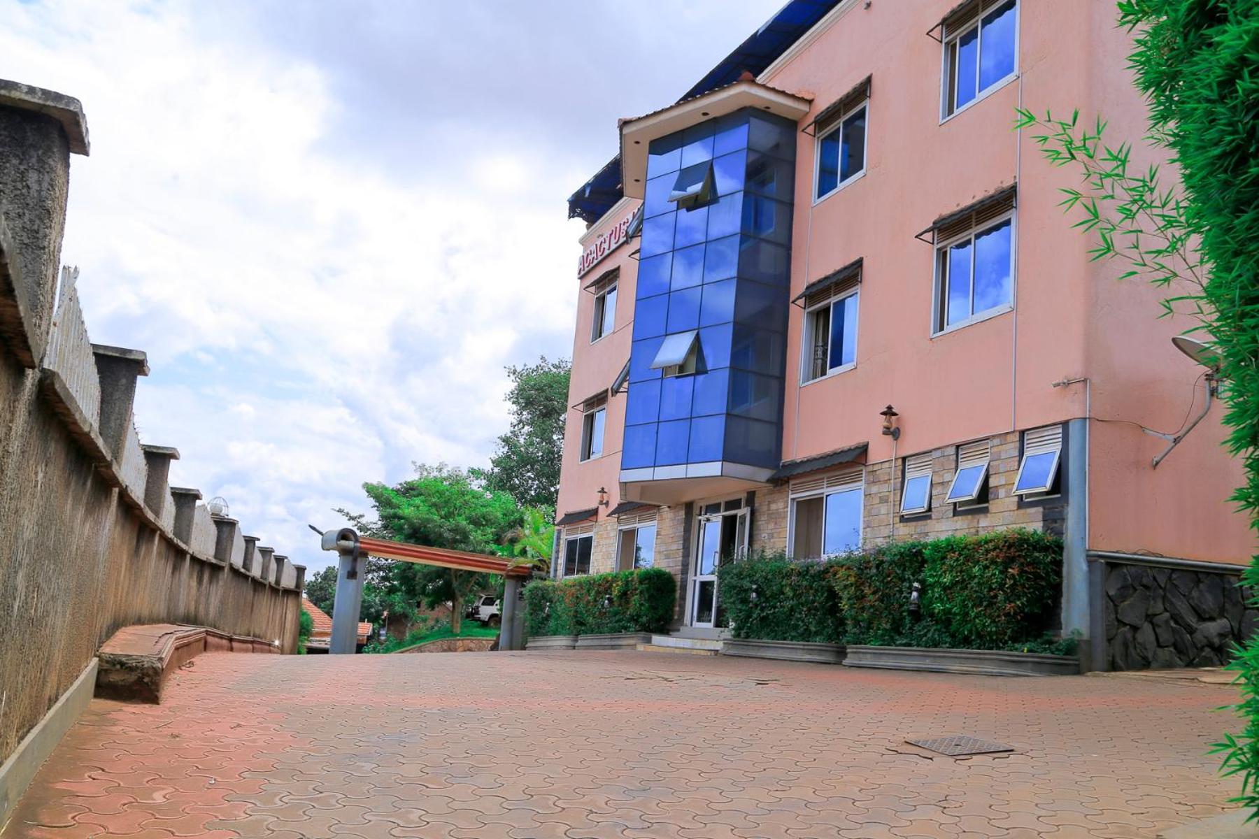 Acactus Hotel Kampala Buitenkant foto