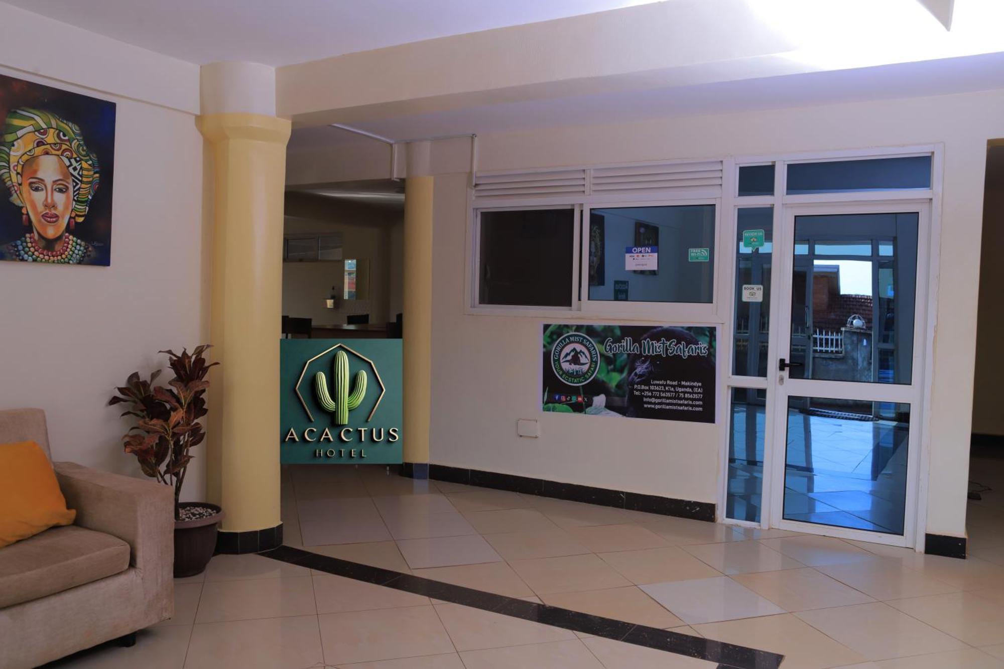 Acactus Hotel Kampala Buitenkant foto