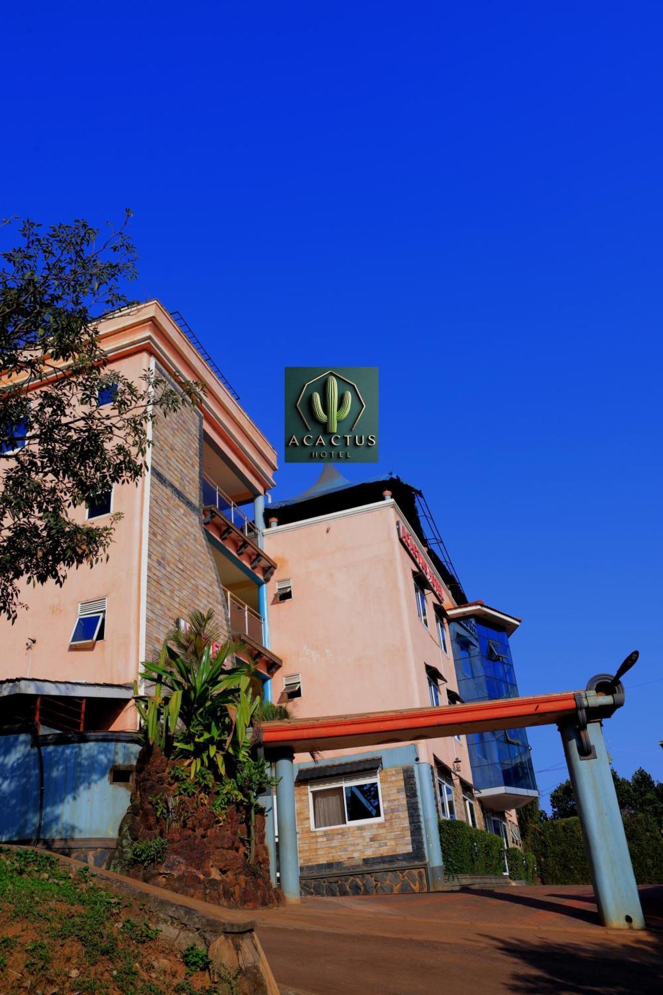 Acactus Hotel Kampala Buitenkant foto