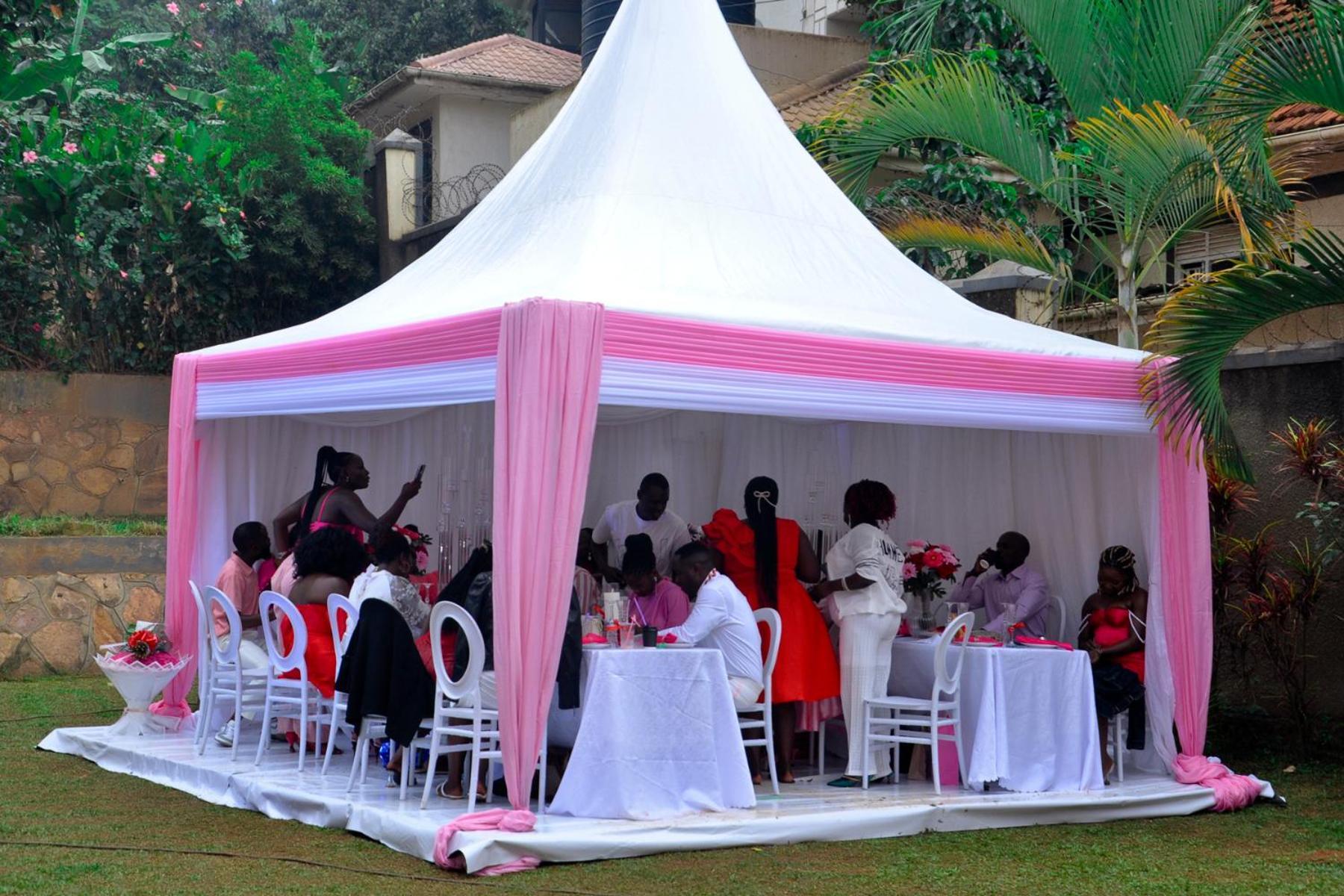 Acactus Hotel Kampala Buitenkant foto
